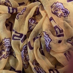 Lsu infinity scarf